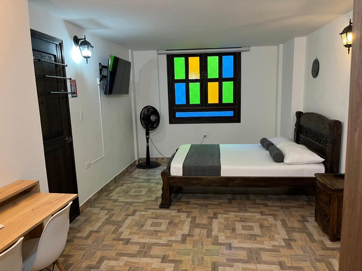 Santiago Dc Hotel Кали Экстерьер фото
