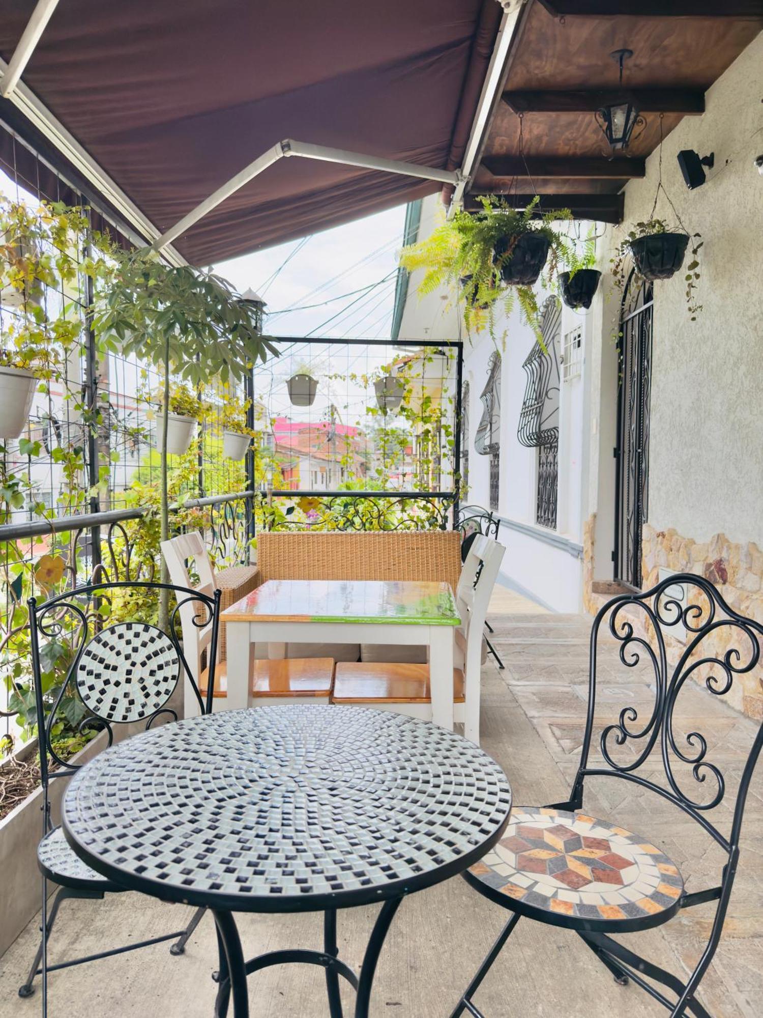 Santiago Dc Hotel Кали Экстерьер фото