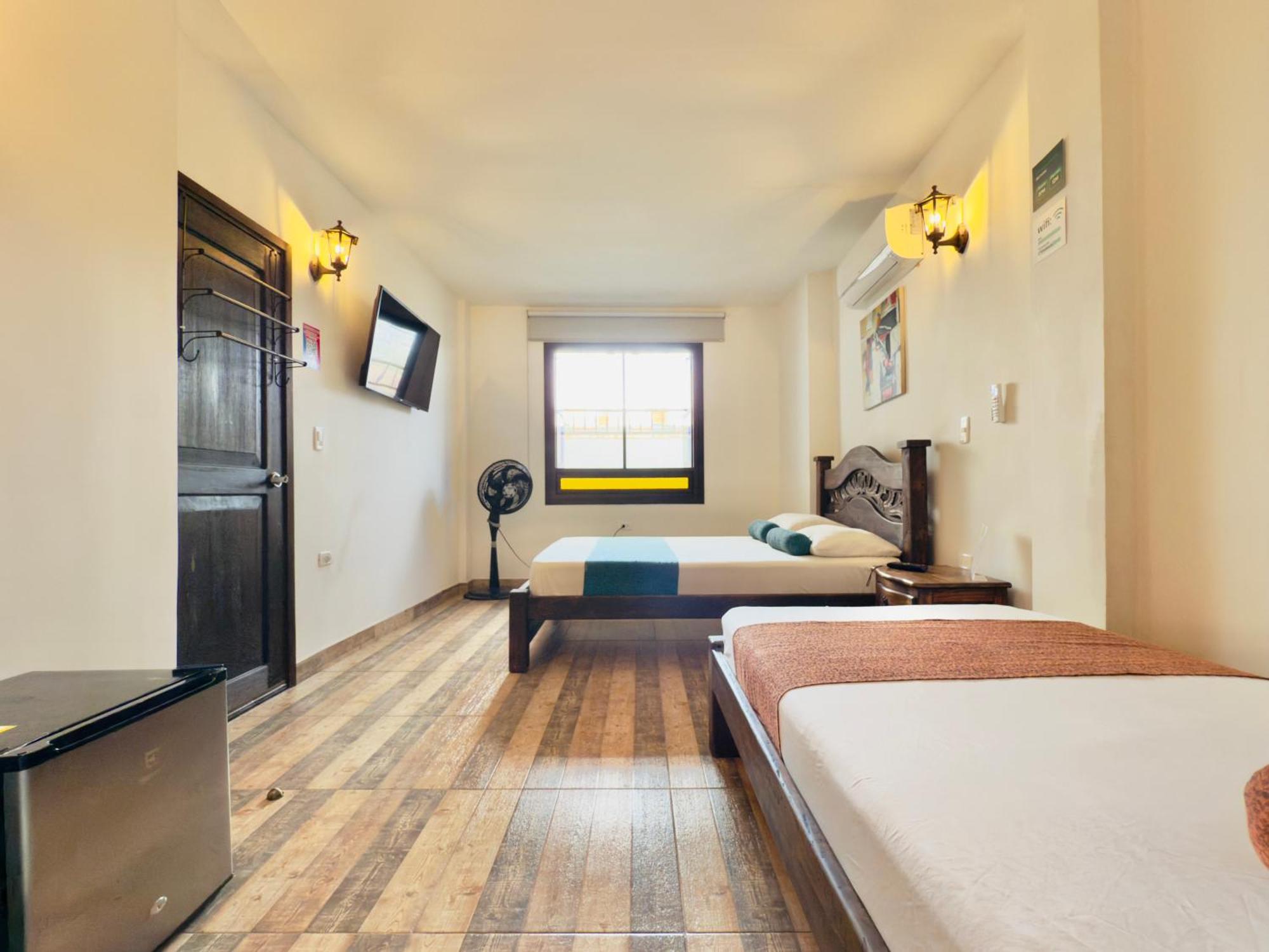 Santiago Dc Hotel Кали Экстерьер фото