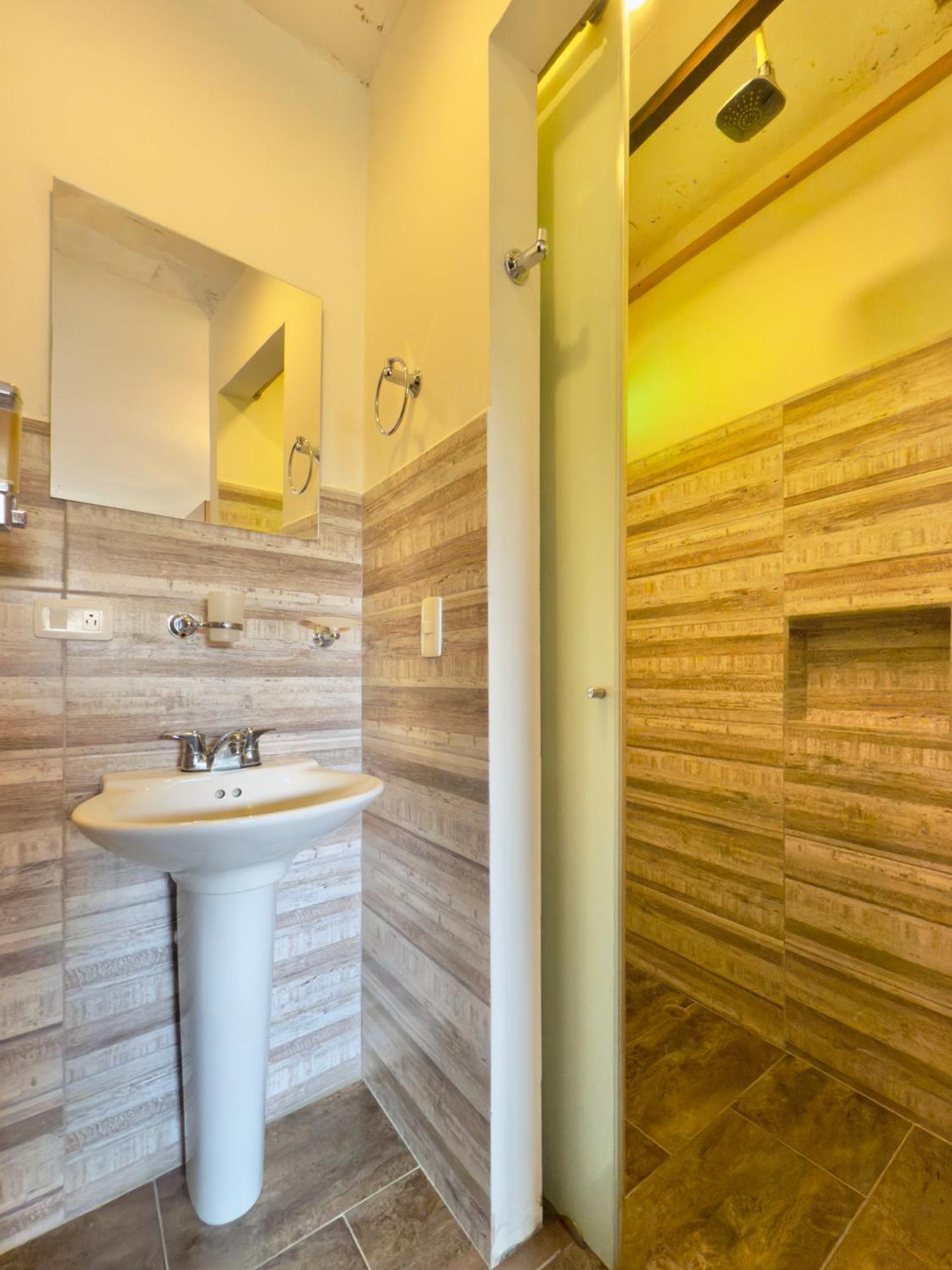Santiago Dc Hotel Кали Экстерьер фото